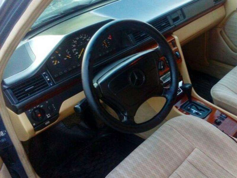 Mercedes E 200, 1993 il, 2.0 L, 463 000 km