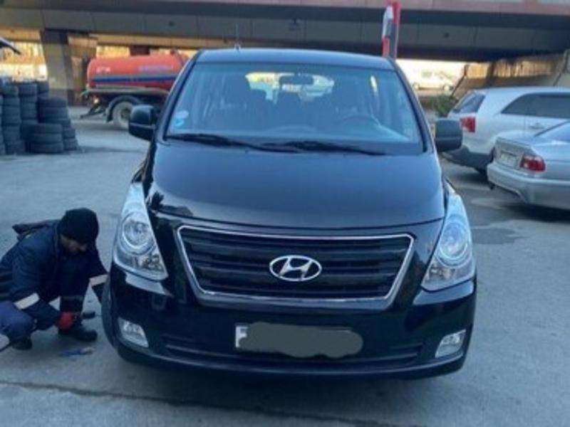 Hyundai H-1, 2015 il, 2.5 L, 140 000 km