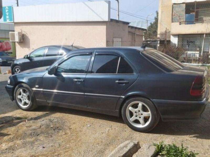 Mercedes C 240, 1998 il, 2.4 L, 386 000 km