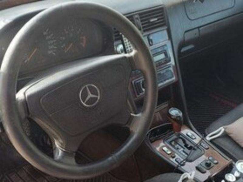 Mercedes C 240, 1998 il, 2.4 L, 386 000 km