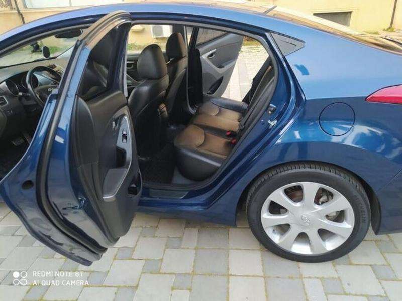 Hyundai Elantra, 2013 il, 1.8 L, 180 000 km