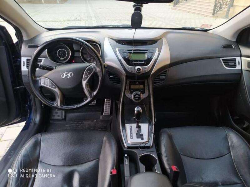 Hyundai Elantra, 2013 il, 1.8 L, 180 000 km