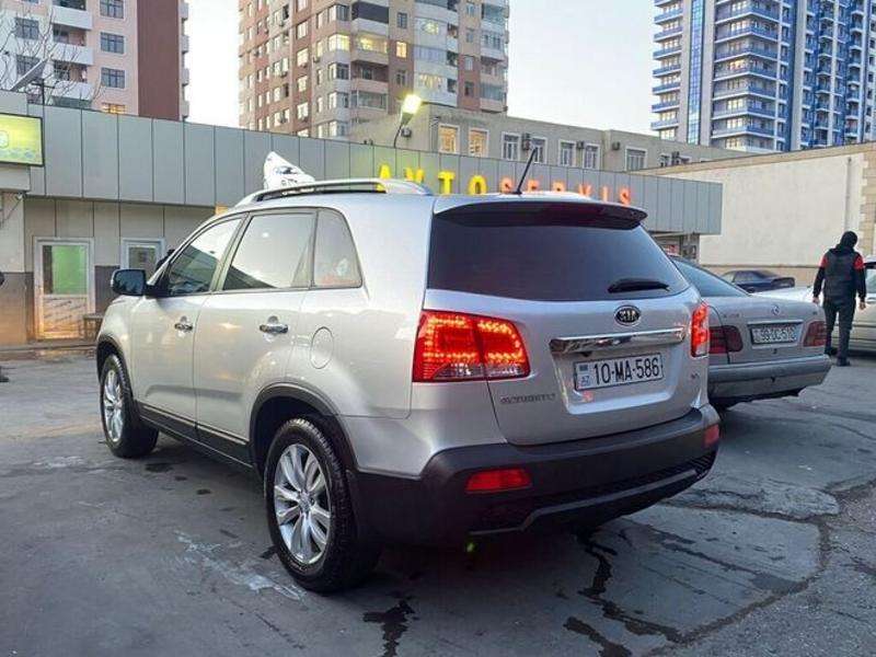 Kia Sorento, 2010 il, 2.0 L, 182 000 km