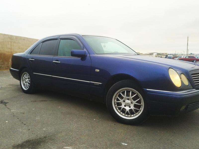 Mercedes E 230, 1996 il, 2.3 L, 350 000 km
