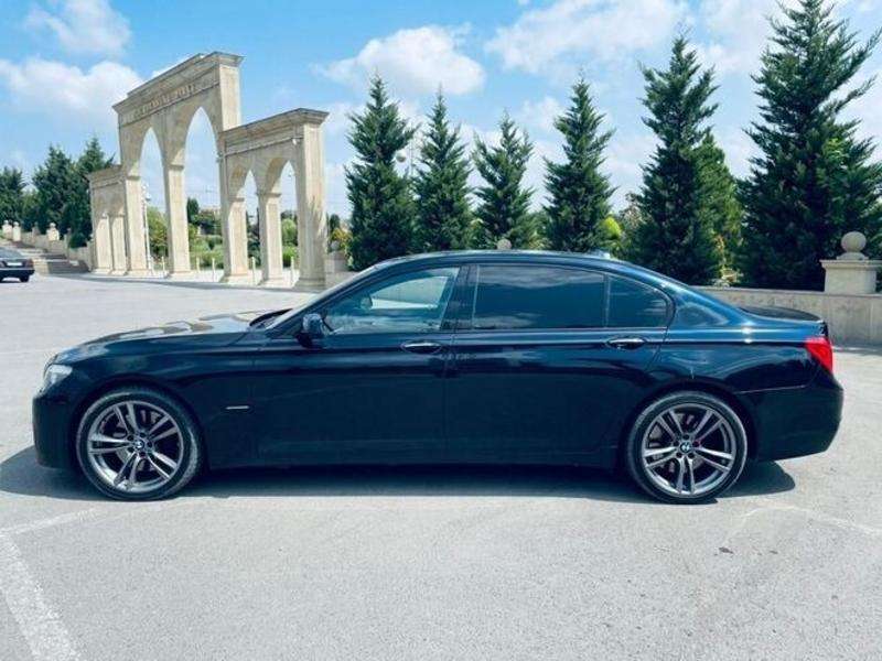 BMW 750, 2009 il, 4.4 L, 92 500 km
