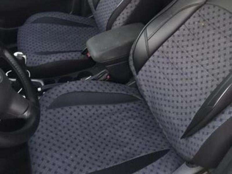 Toyota Corolla, 2005 il, 1.4 L, 215 000 km