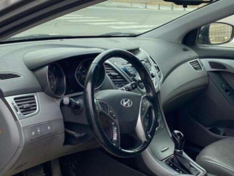 Hyundai Elantra, 2014 il, 1.8 L, 95 000 km