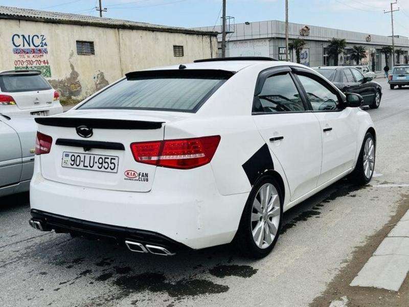 Kia Cerato, 2011 il, 1.6 L, 312 000 km