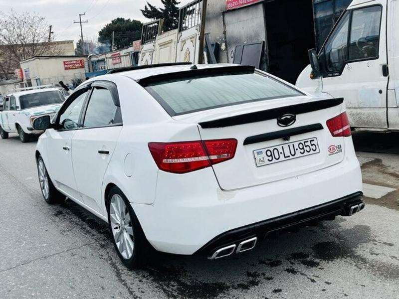 Kia Cerato, 2011 il, 1.6 L, 312 000 km