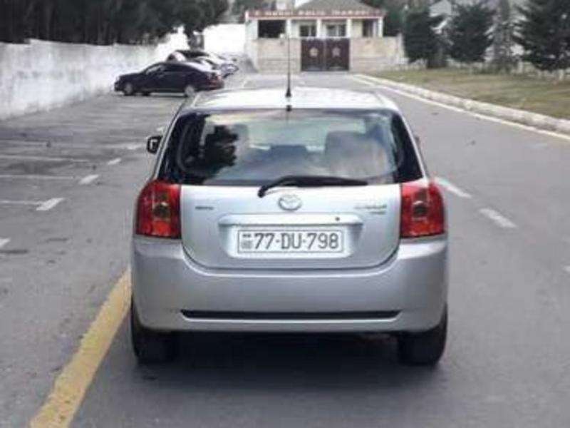 Toyota Corolla, 2005 il, 1.4 L, 186 000 km