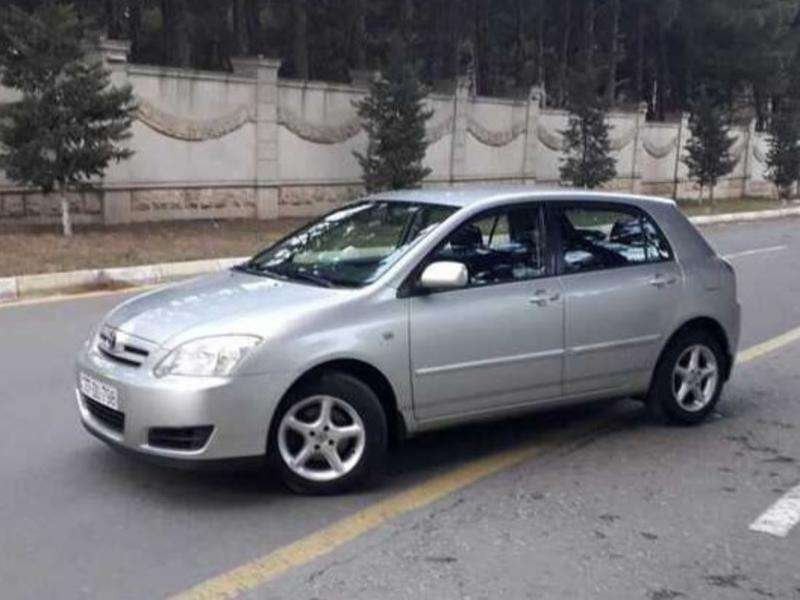Toyota Corolla, 2005 il, 1.4 L, 186 000 km