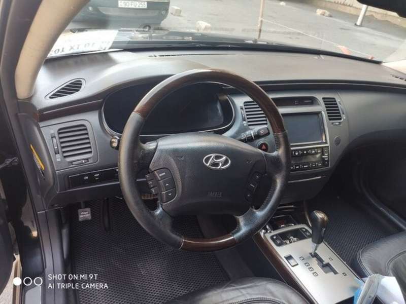 Hyundai Grandeur, 2009 il, 2.7 L, 252 000 km