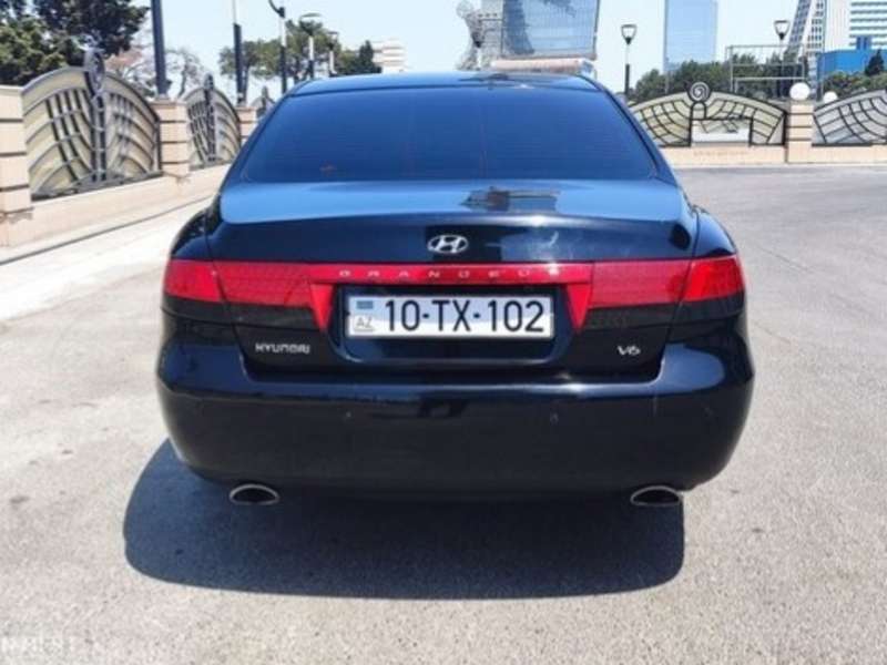 Hyundai Grandeur, 2009 il, 2.7 L, 252 000 km