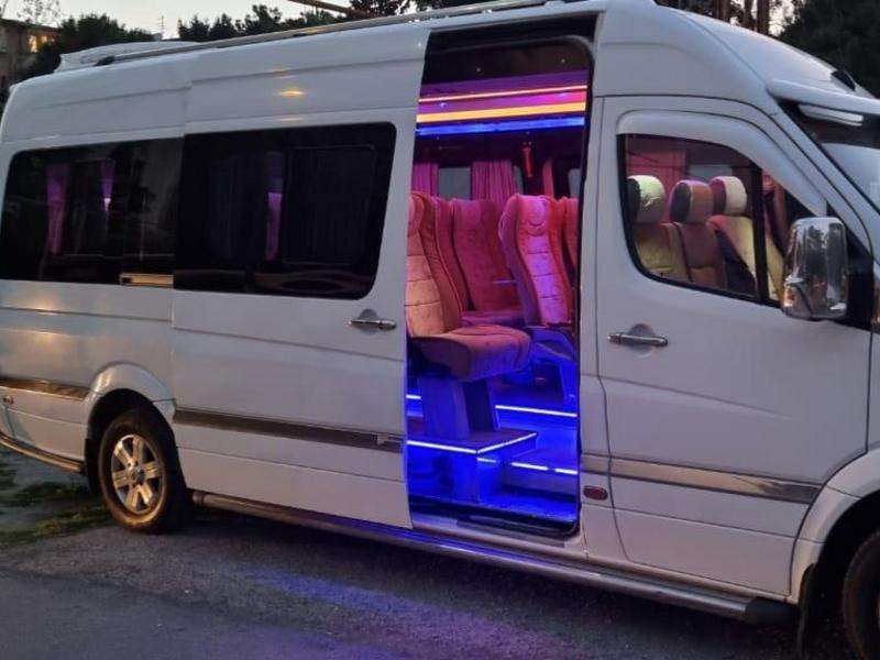 Mercedes Sprinter 210, 2011 il, 2.2 L, 480 000 km