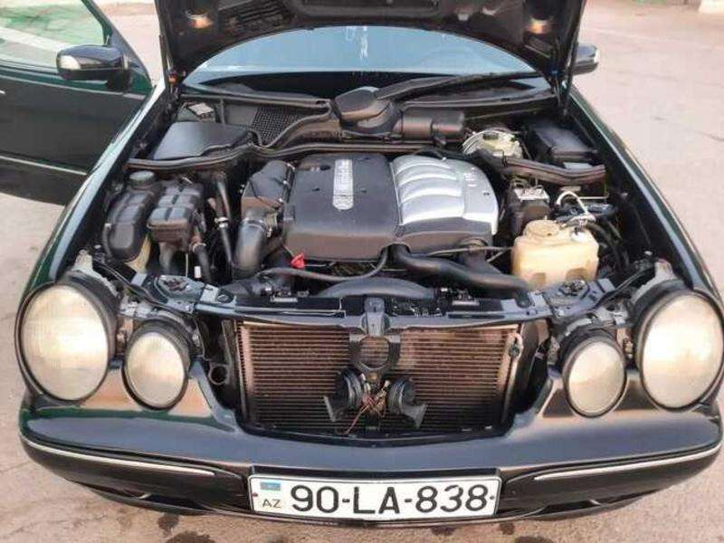 Mercedes E 220, 2001 il, 2.2 L, 336 900 km