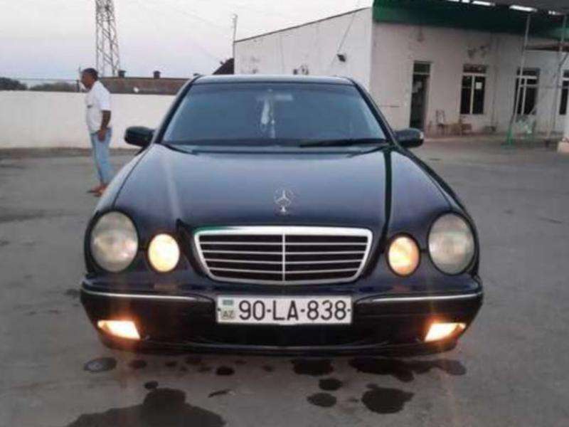 Mercedes E 220, 2001 il, 2.2 L, 336 900 km