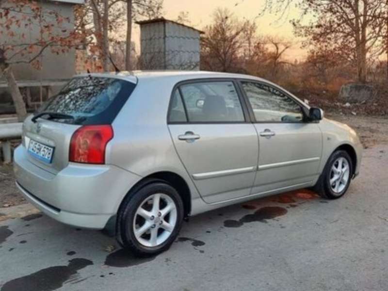 Toyota Corolla, 2005 il, 1.4 L, 133 000 km