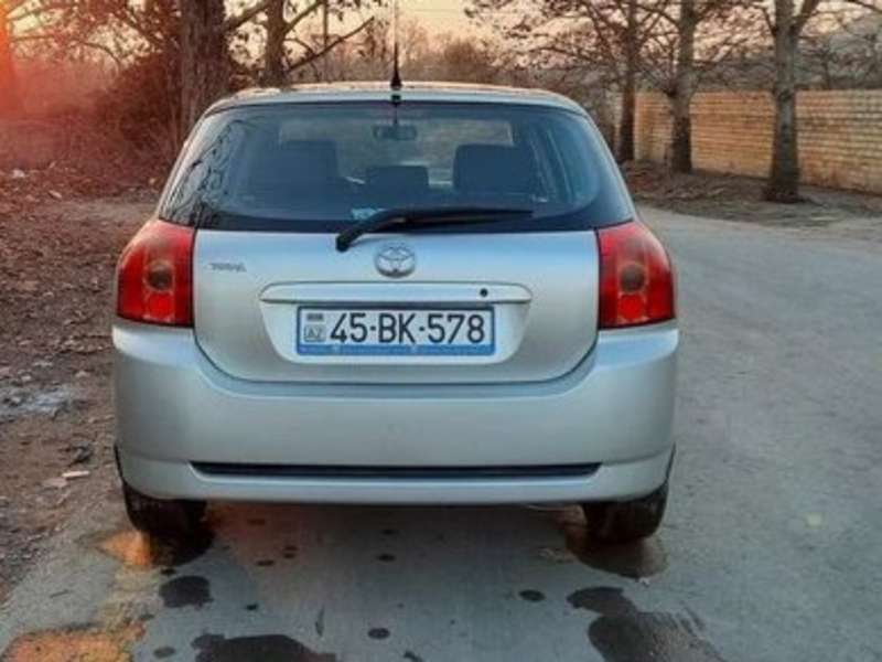 Toyota Corolla, 2005 il, 1.4 L, 133 000 km