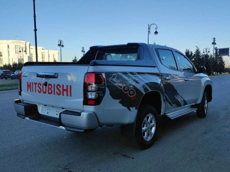 Mitsubishi L200, 2020 il, 2.4 L, 0 km