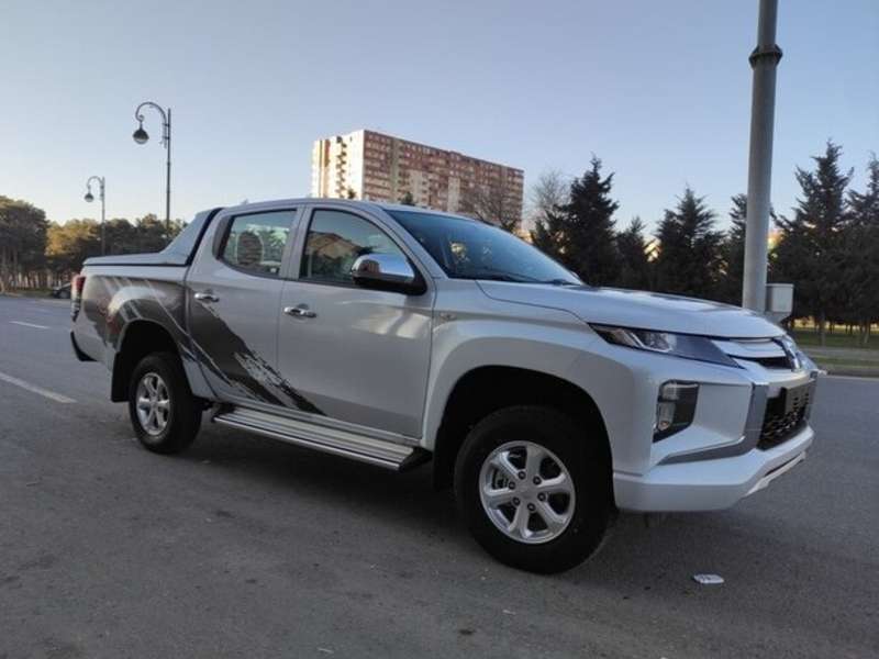 Mitsubishi L200, 2020 il, 2.4 L, 0 km