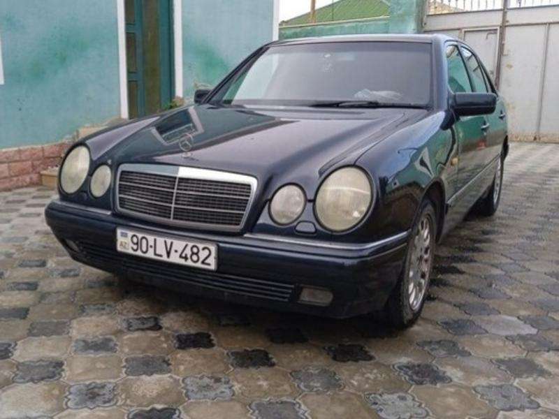 Mercedes E 230, 1997 il, 2.3 L, 507 000 km
