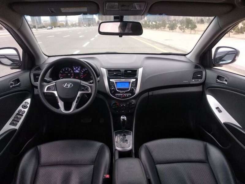 Hyundai Accent, 2011 il, 1.4 L, 180 000 km
