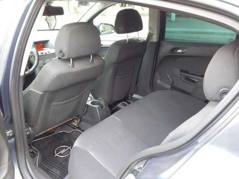 Opel Astra, 2010 il, 1.4 L, 182 000 km