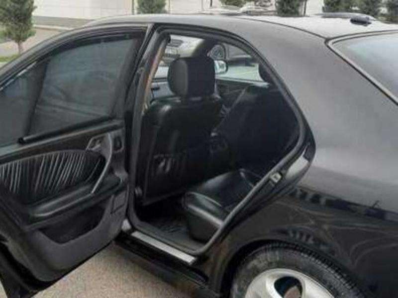Mercedes E 240, 2001 il, 2.4 L, 353 333 km