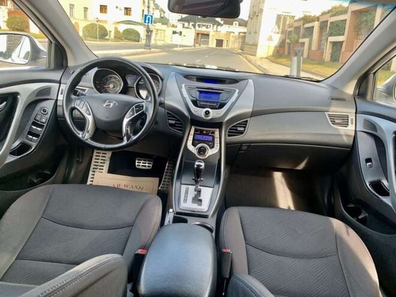 Hyundai Elantra, 2012 il, 1.8 L, 135 000 km