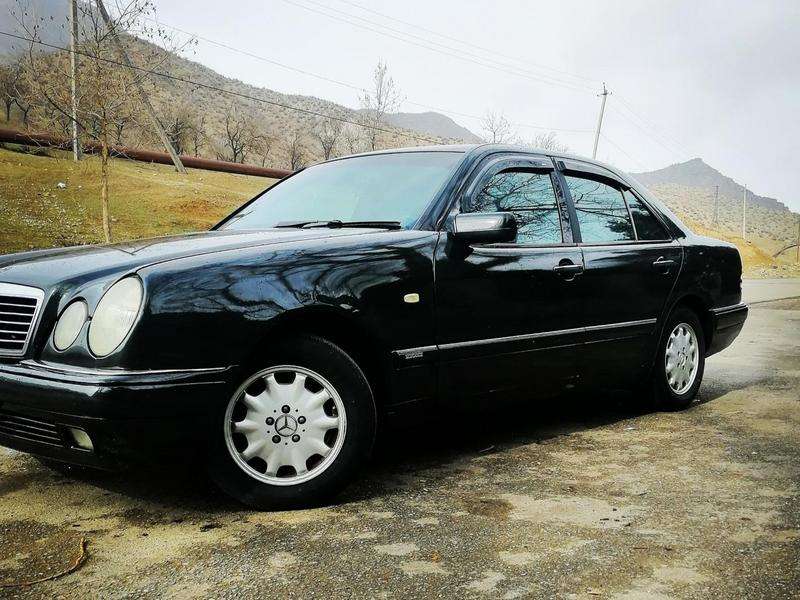 Mercedes E 230, 1996 il, 2.3 L, 340 000 km