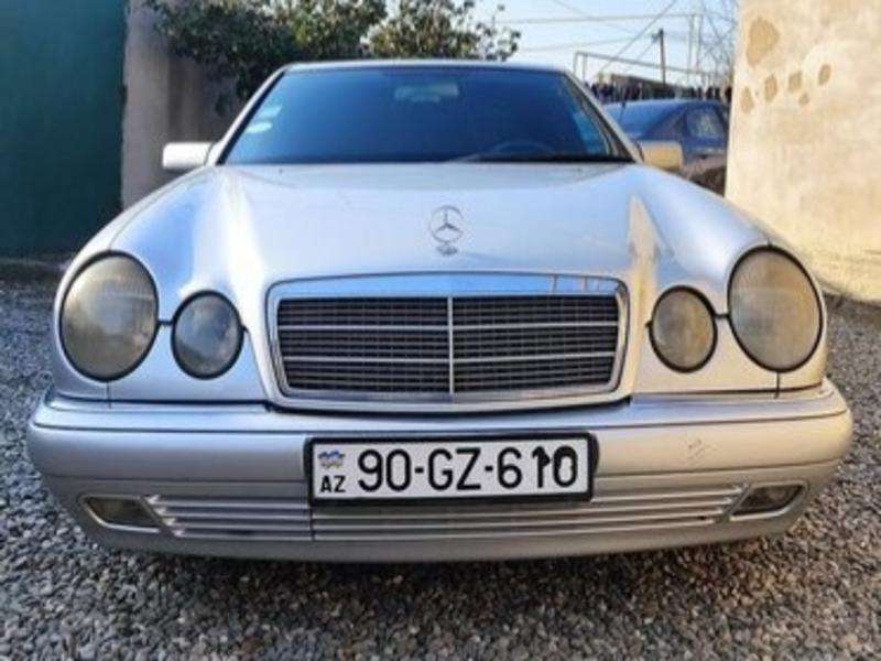 Mercedes E 230, 1996 il, 2.3 L, 365 000 km
