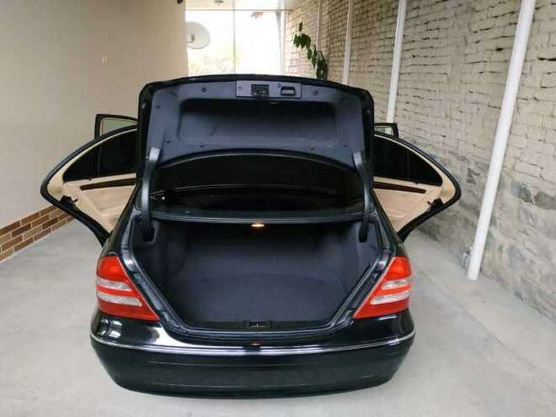 Mercedes C 240, 2002 il, 2.6 L, 298 717 km