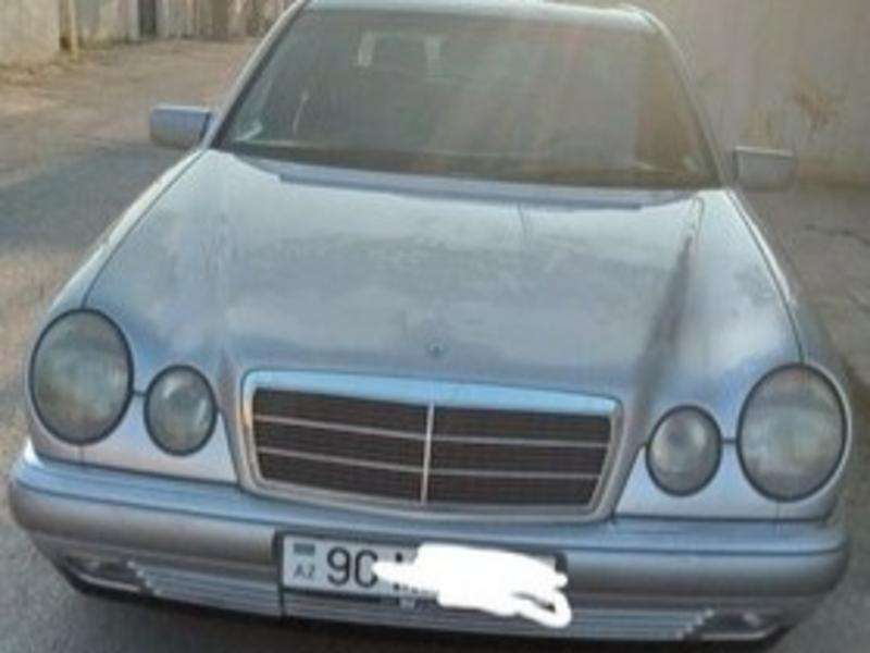 Mercedes E 240, 1999 il, 2.4 L, 185 000 km