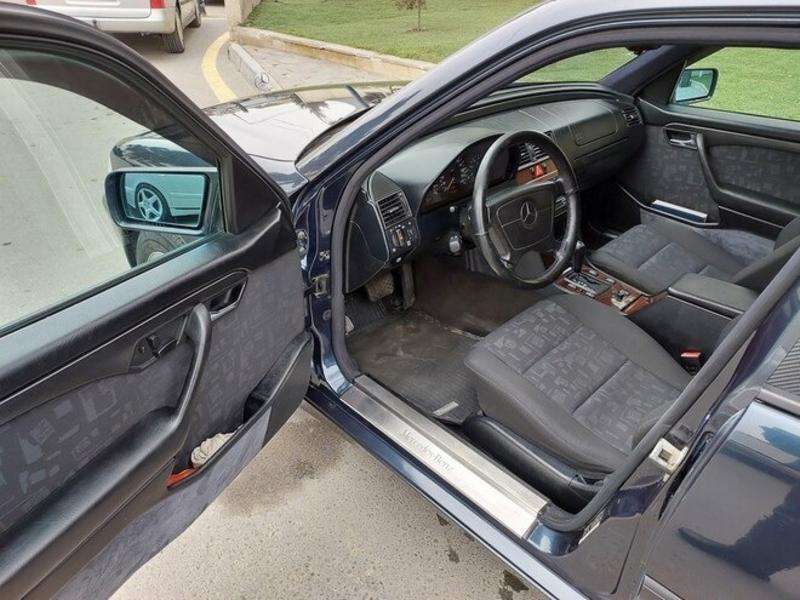 Mercedes C 200, 1997 il, 2.0 L, 206 000 km