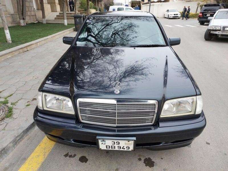 Mercedes C 200, 1997 il, 2.0 L, 206 000 km