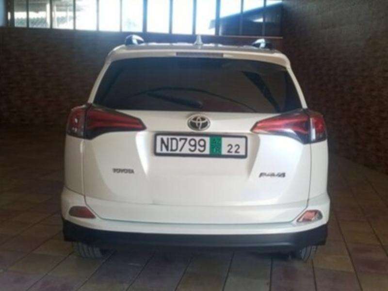 Toyota RAV4, 2017 il, 2.0 L, 63 000 km