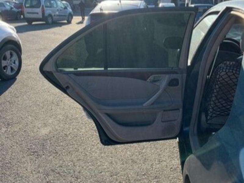Mercedes E 320, 2001 il, 3.2 L, 336 000 km