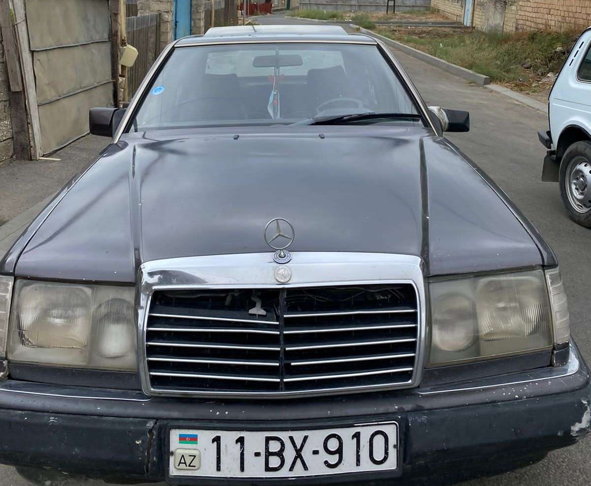 Mercedes E 250, 1993 il, 0.25 L, 630 000 km