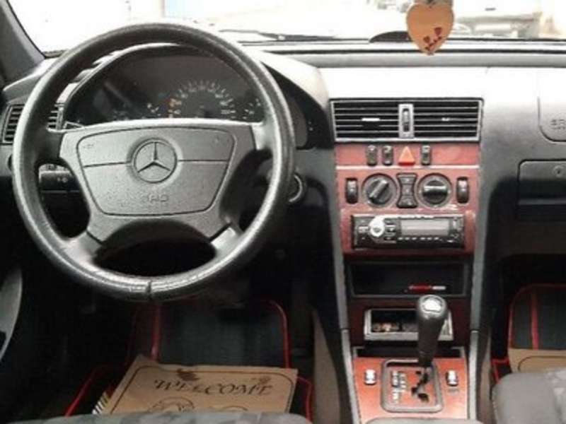 Mercedes C 240, 2000 il, 2.4 L, 155 000 km