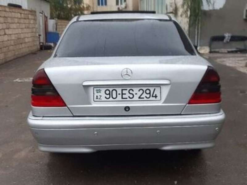 Mercedes C 240, 2000 il, 2.4 L, 155 000 km