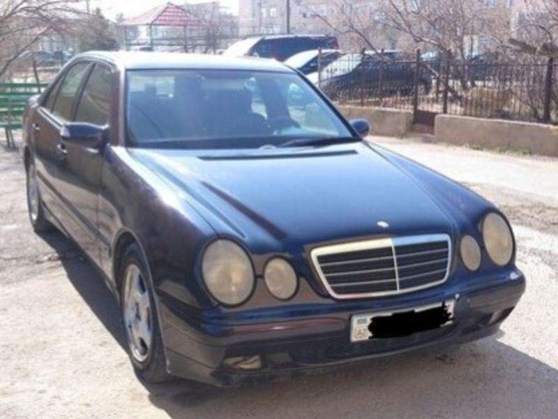 Mercedes E 220, 2012 il, 2.2 L, 509 999 km