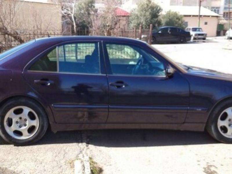 Mercedes E 220, 2012 il, 2.2 L, 509 999 km