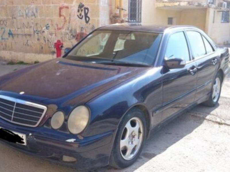 Mercedes E 220, 2012 il, 2.2 L, 509 999 km