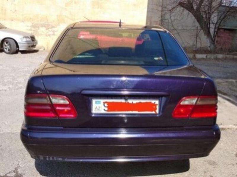 Mercedes E 220, 2012 il, 2.2 L, 509 999 km