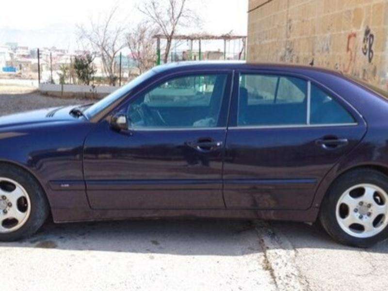 Mercedes E 220, 2012 il, 2.2 L, 509 999 km