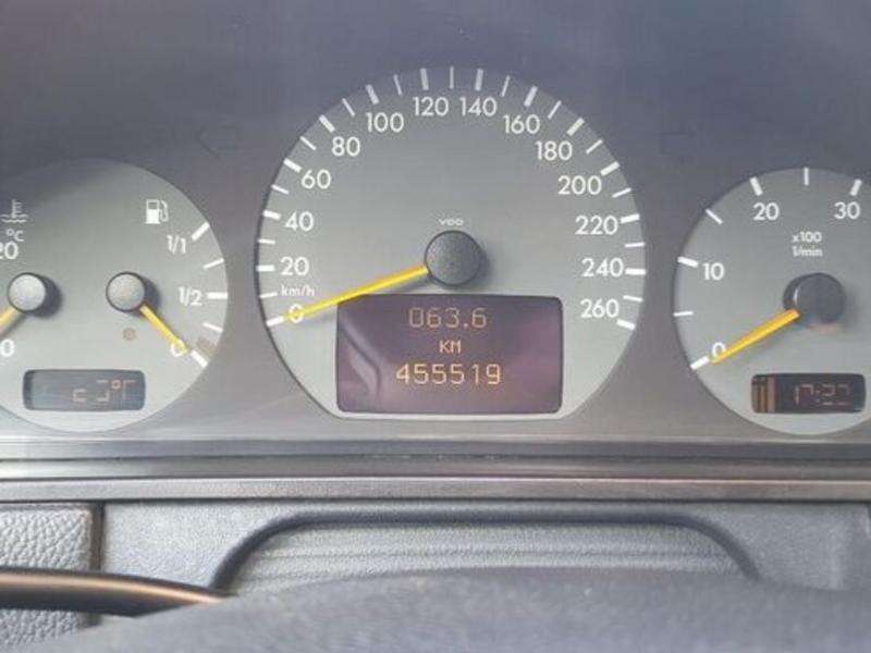 Mercedes E 220, 2000 il, 2.2 L, 455 000 km