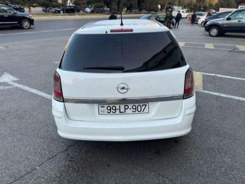 Opel Astra, 2010 il, 1.3 L, 198 000 km