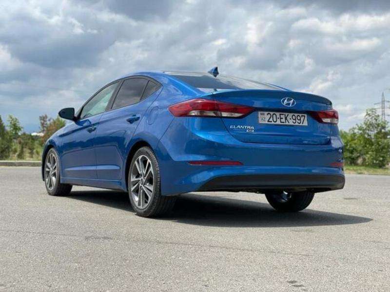 Hyundai Elantra, 2017 il, 2.0 L, 103 000 km