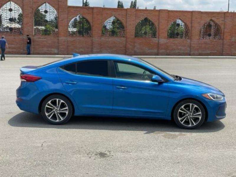 Hyundai Elantra, 2017 il, 2.0 L, 103 000 km