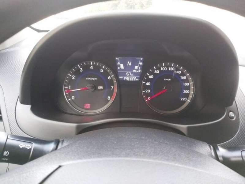 Hyundai Accent, 2012 il, 1.4 L, 148 000 km